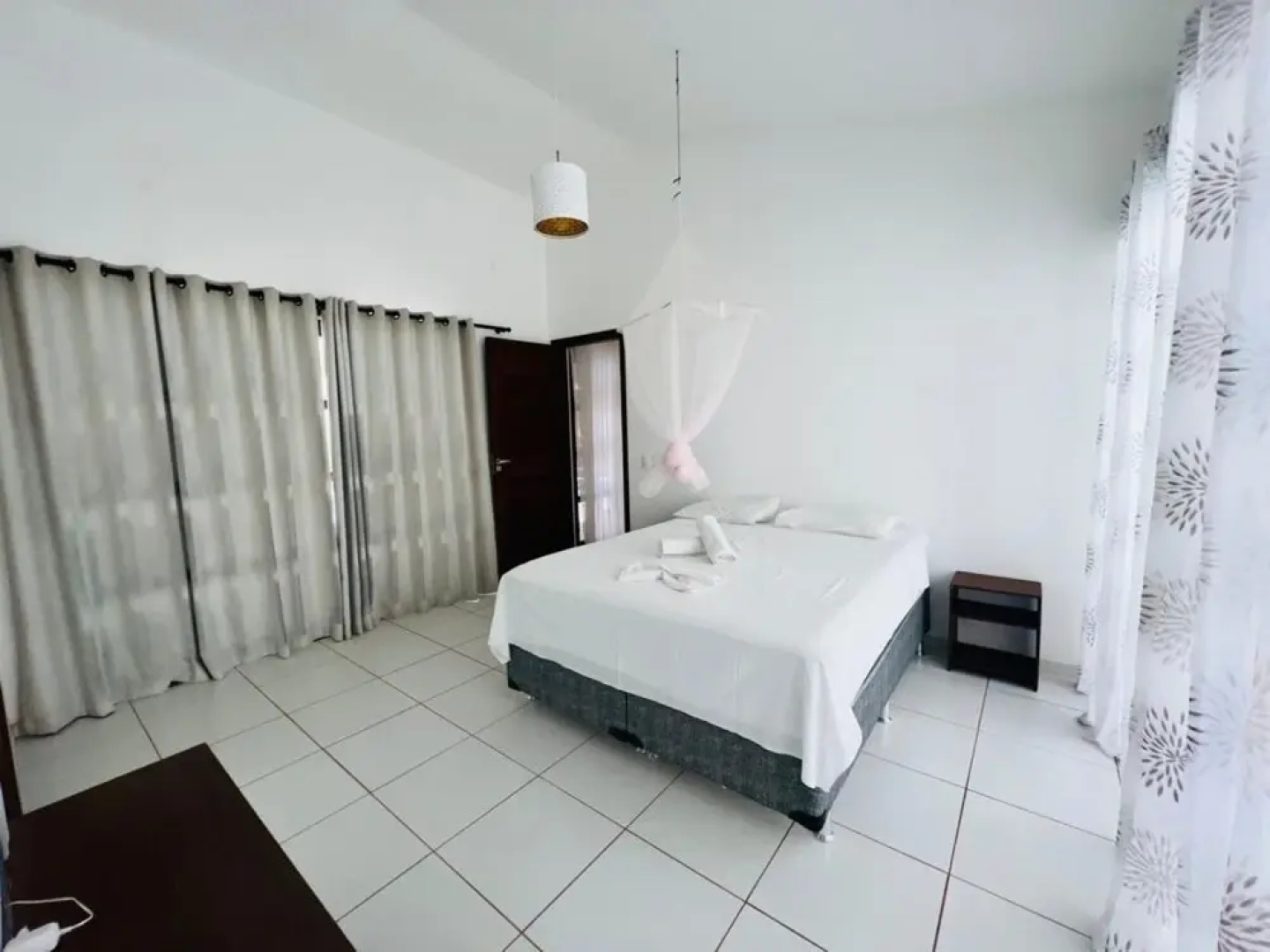 Paradis aca Casa Tropical com Piscina e 3 Su tes