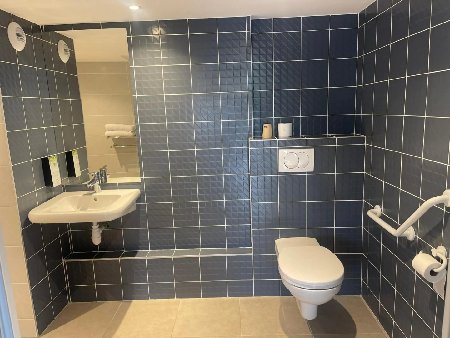 Kyriad Direct Montpellier St Jean de Vedas – La Peyrière