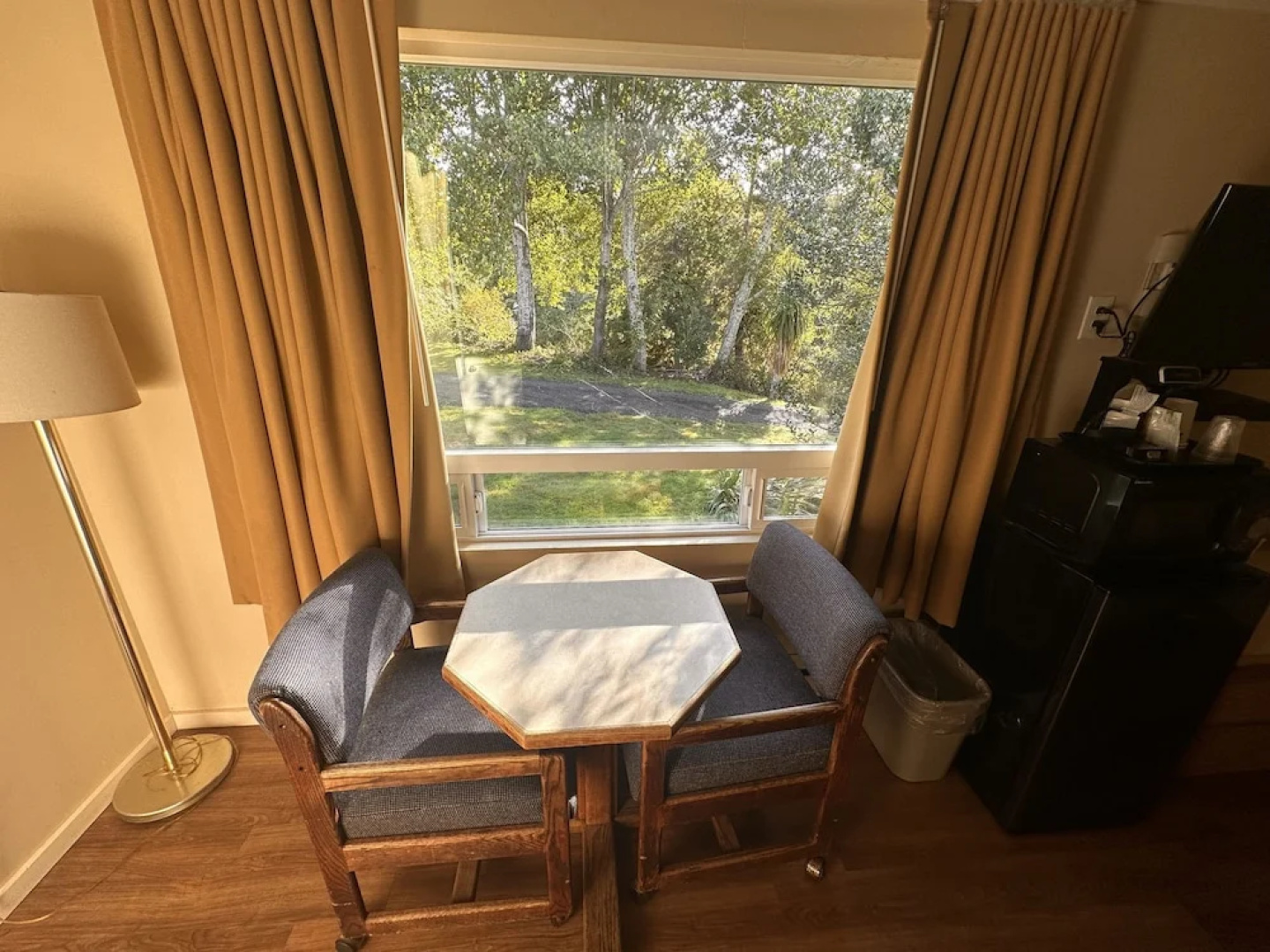 Astoria Crest Motel