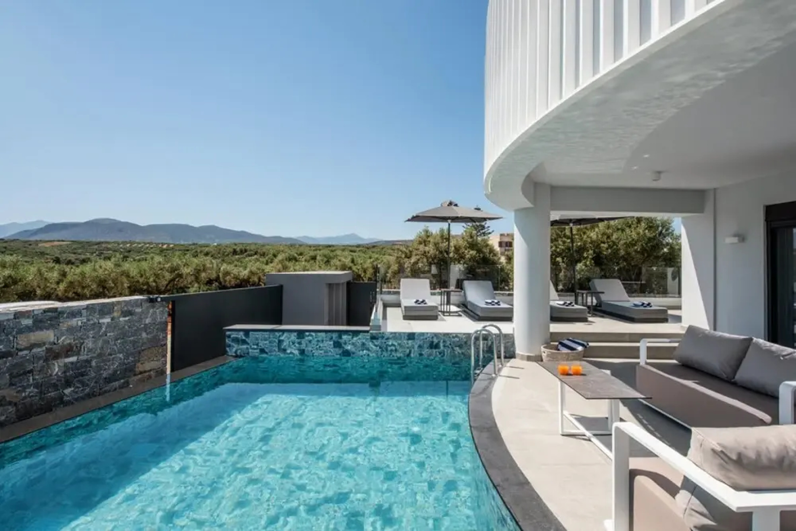 Aqua Villa 1