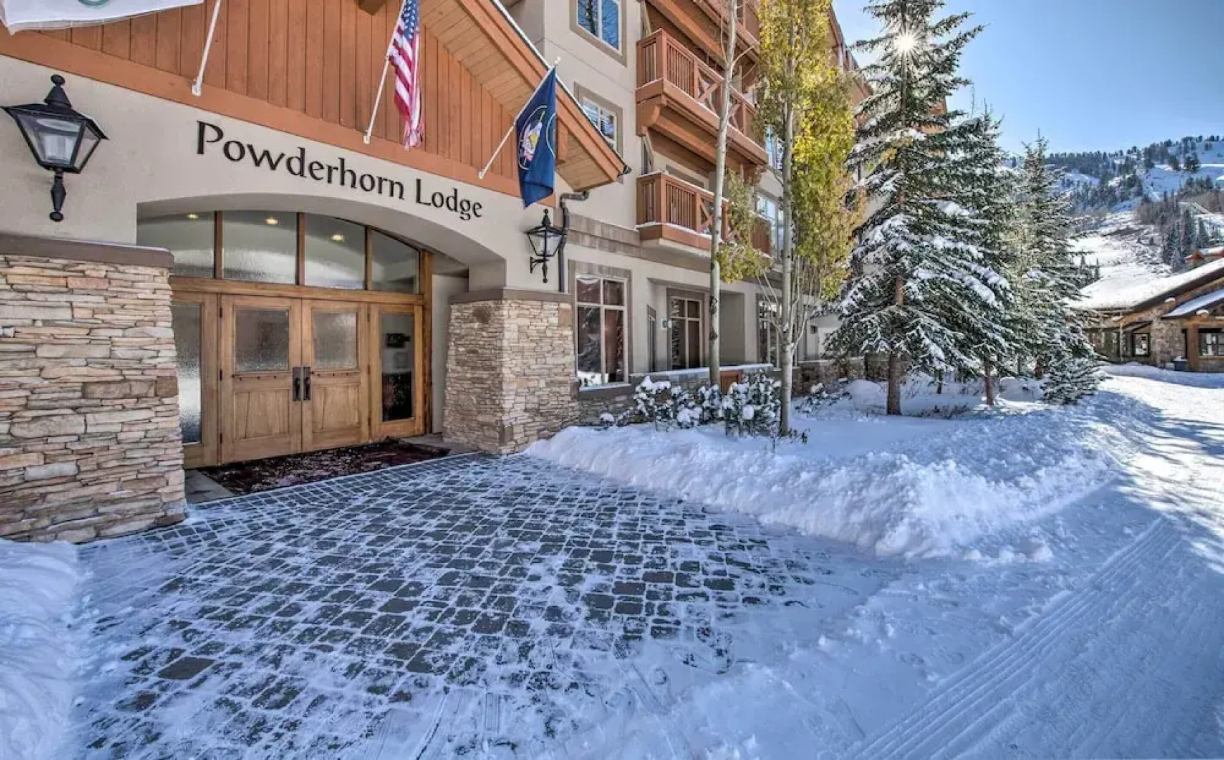 Solitude Mountain Slopeside Ski Condo w/ Hot Tub!