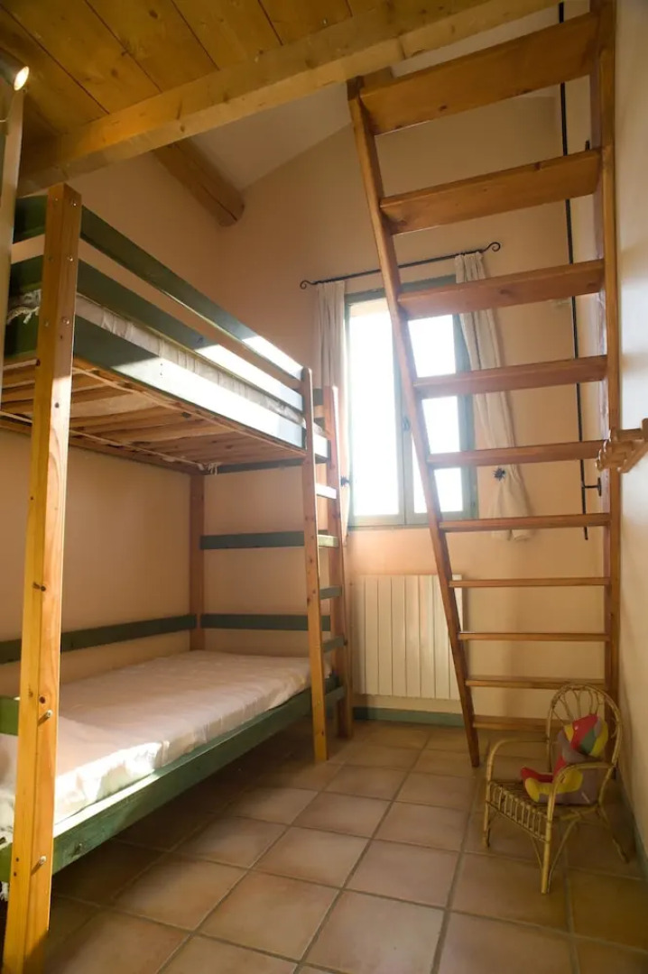 House With 2 Bedrooms in Grans, With Pool Access and Furnished Garden