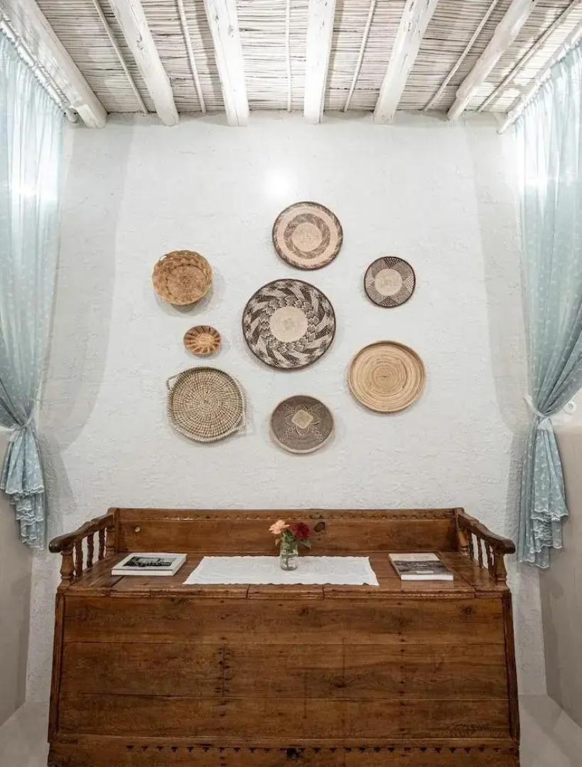 Rose Traditional House