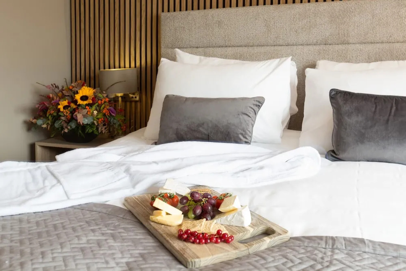 Castle Varagh Hotel & Bar