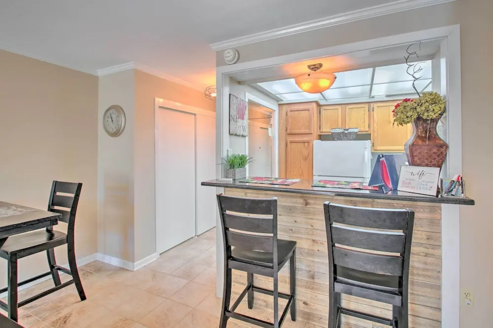 Stunning Hot Springs Condo on Lake Hamilton!