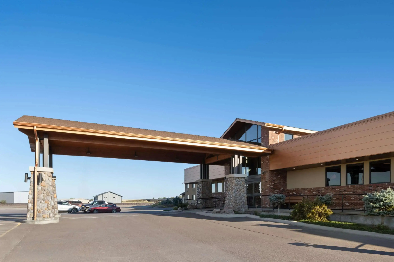 Super 8 by Wyndham Conrad