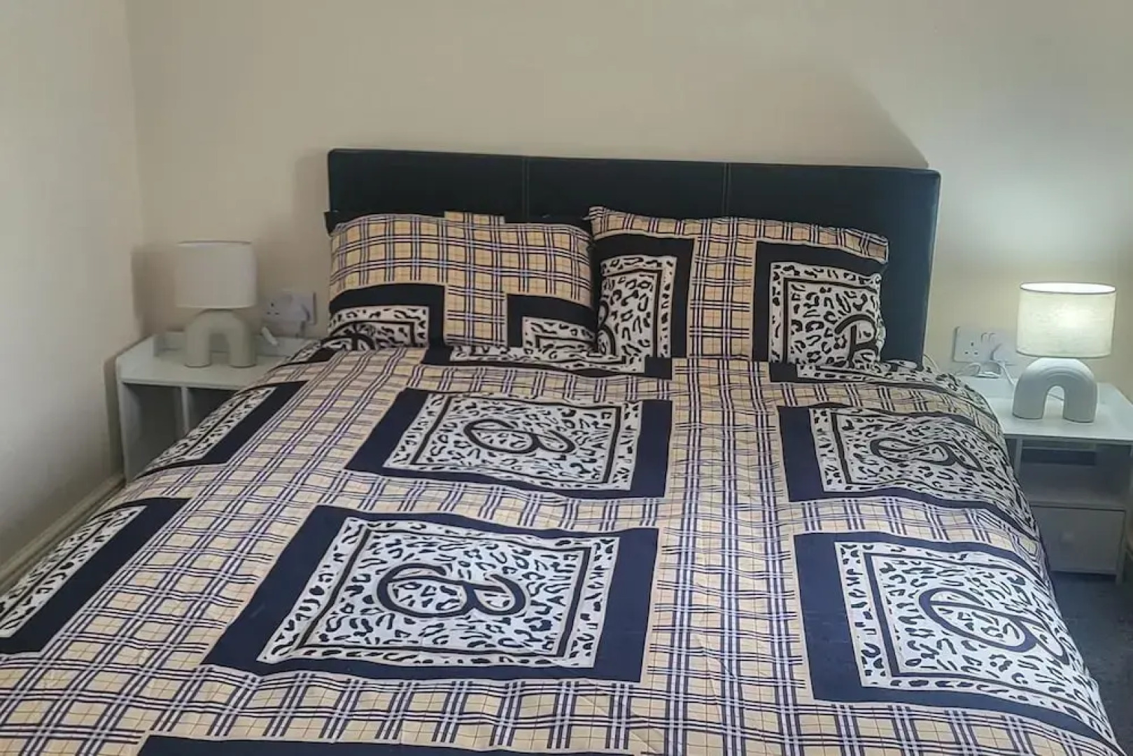 Bolton-2bedroom-2bathroom-parking