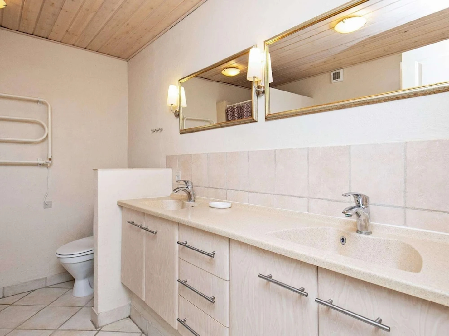 Spacious Holiday Home in Vestervig near Nissum Bredning