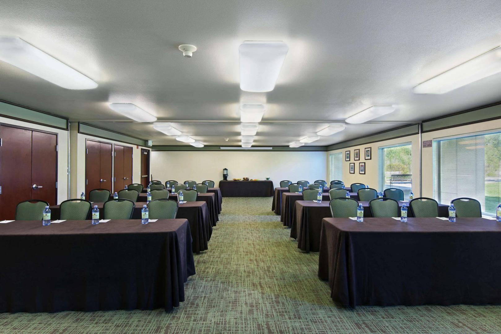 Oxford Suites Yakima