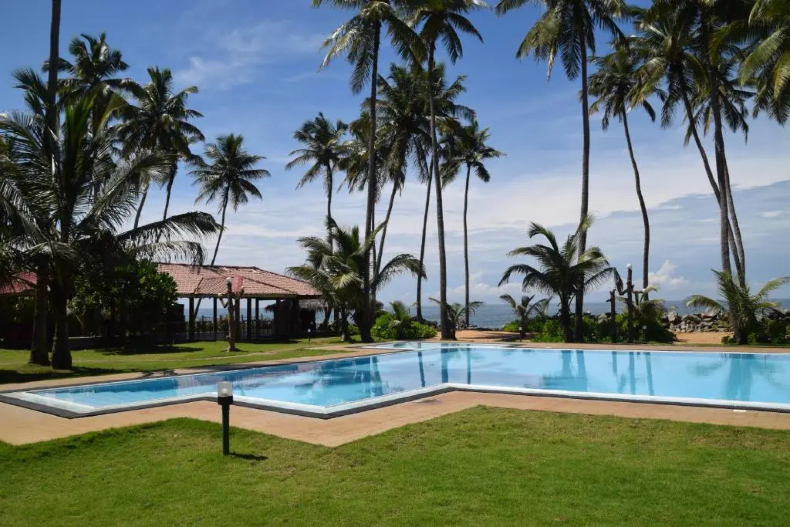 Отель Sanmali Beach