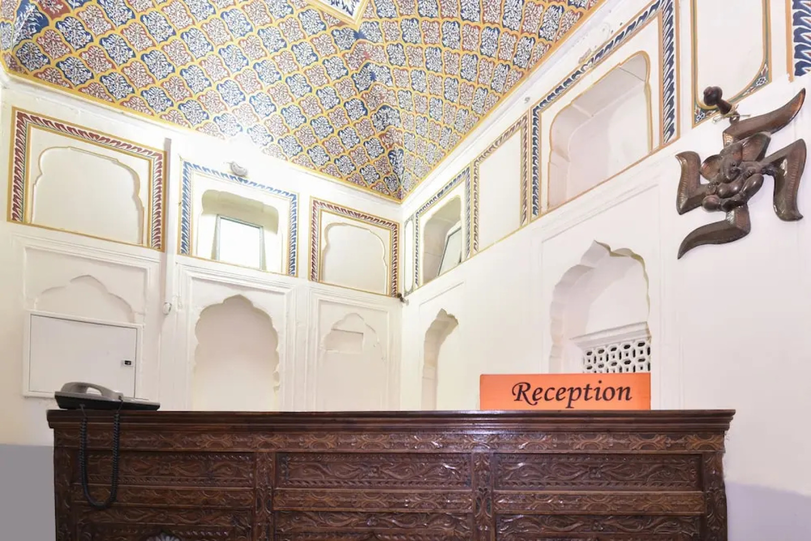 Oyo 46031 Singhasan Haveli