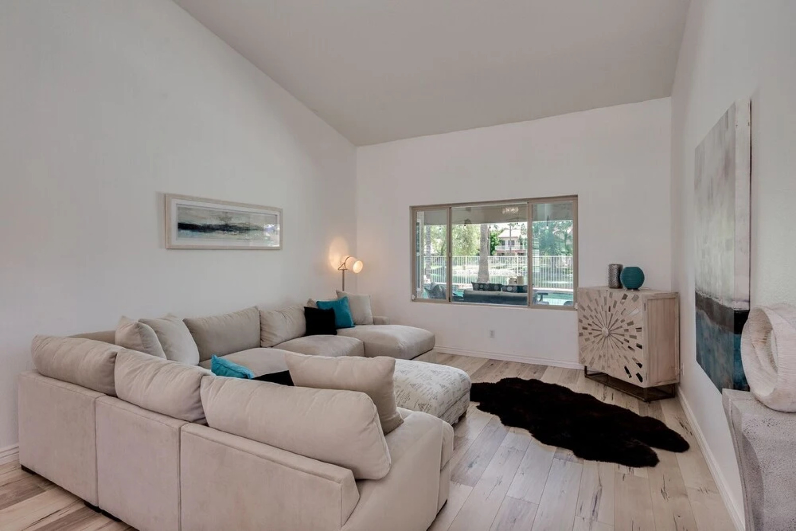 Sack Dr 3 Bedrooms 2 Bathrooms Home