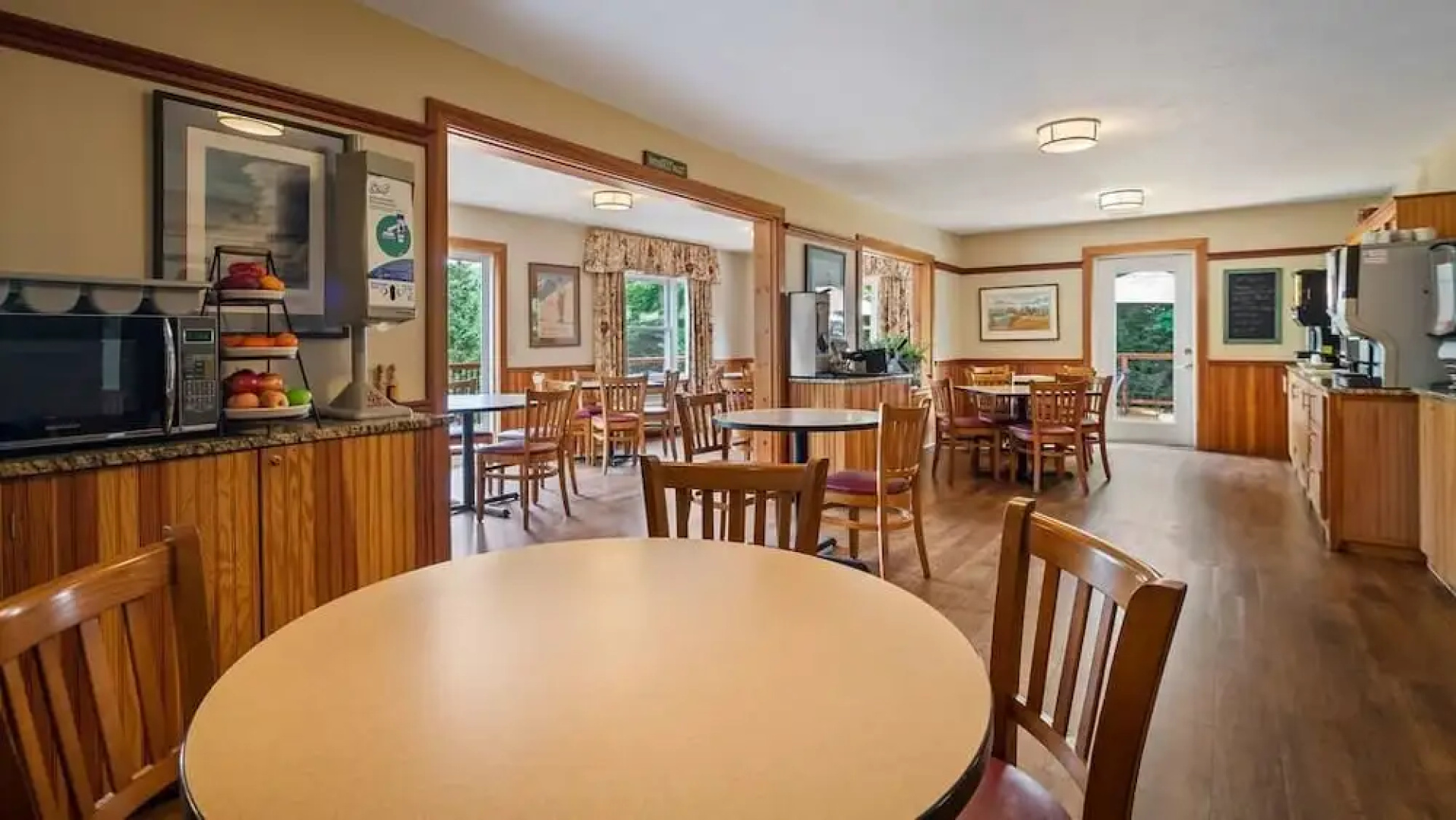 Best Western Silver Fox Inn