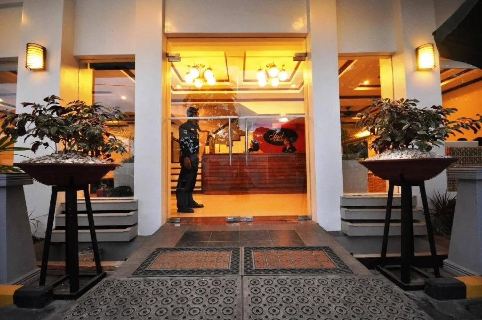 Ipil Suites Puerto Princesa