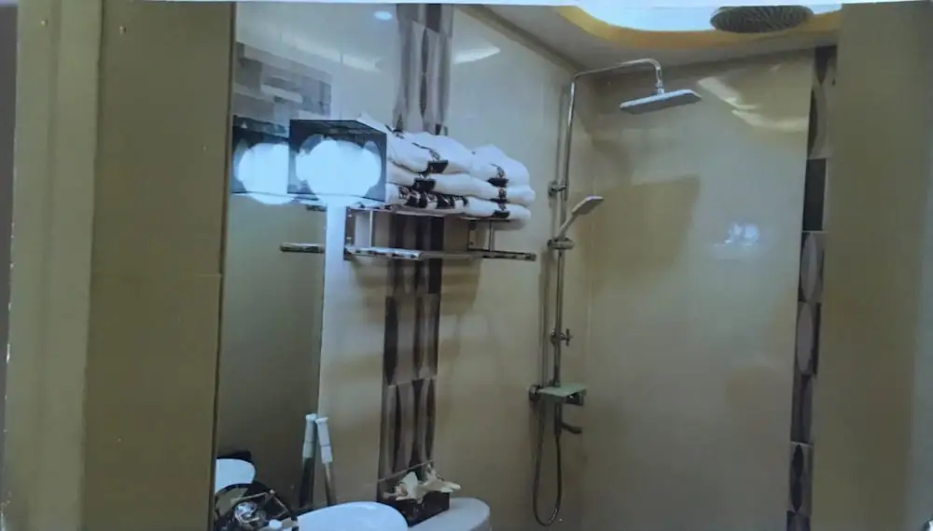 Stunning Eastwood Condo Suite