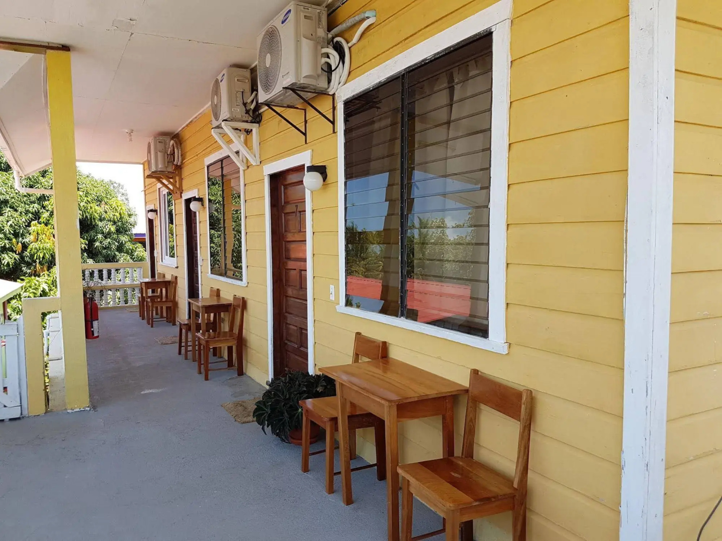 Serenade Hotel
