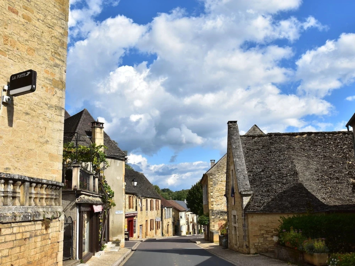 Modern Holiday Home in Saint-geniès With Private Pool