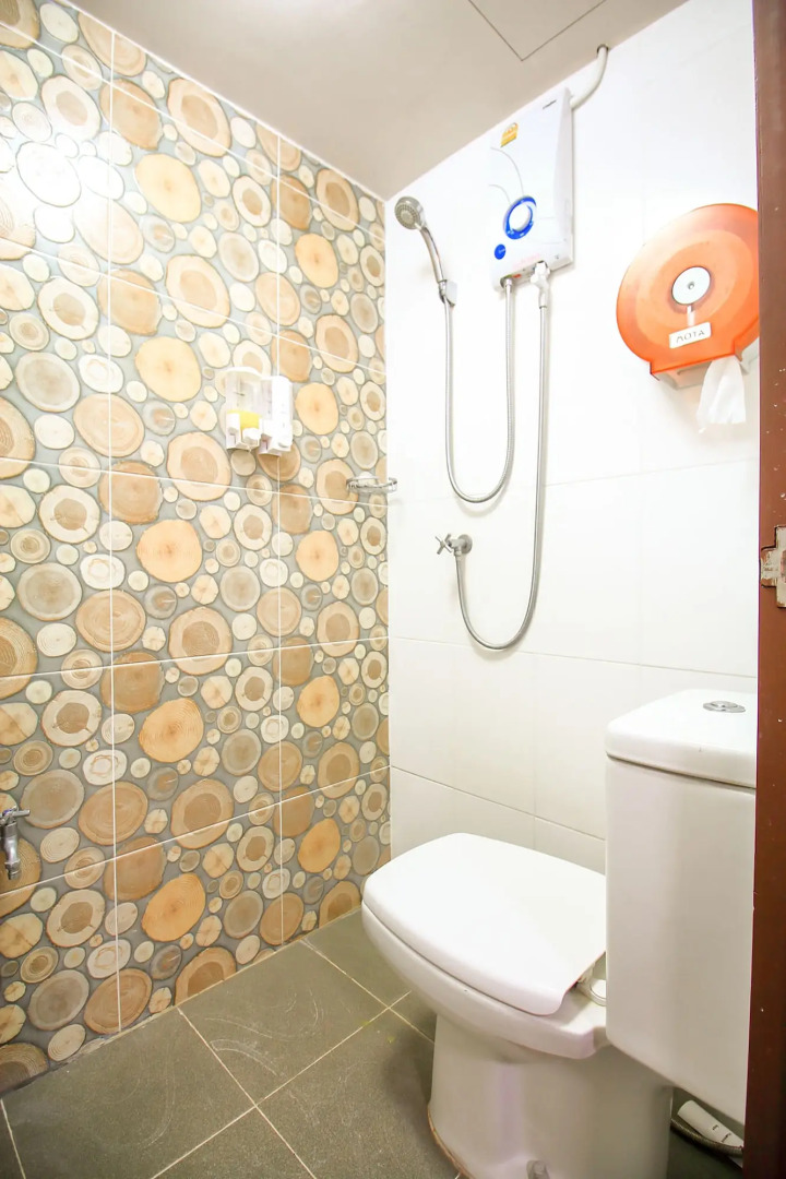 OYO 349 Aroonrung House