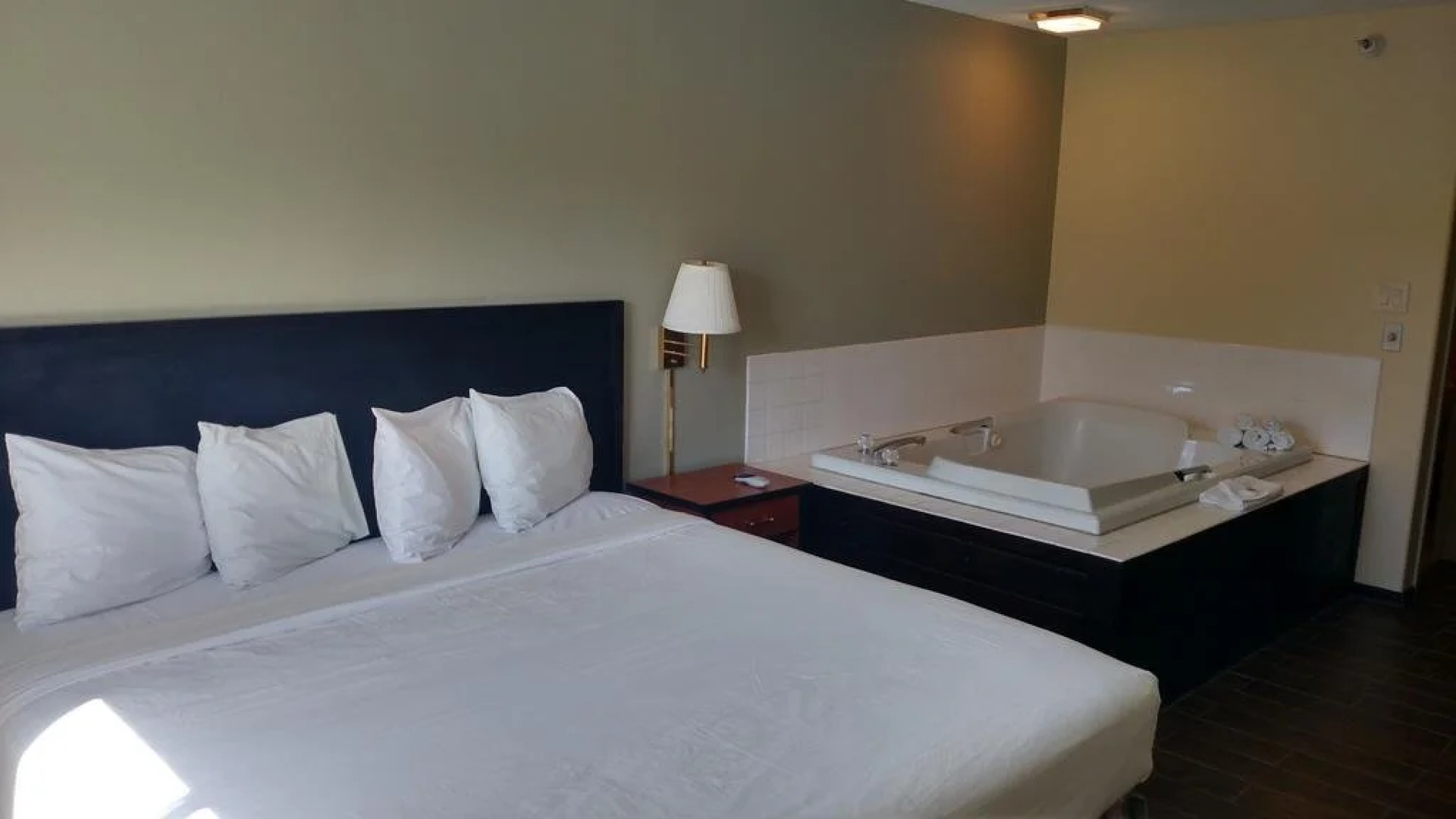 Quality Inn & Suites Castle Rock/SW Denver