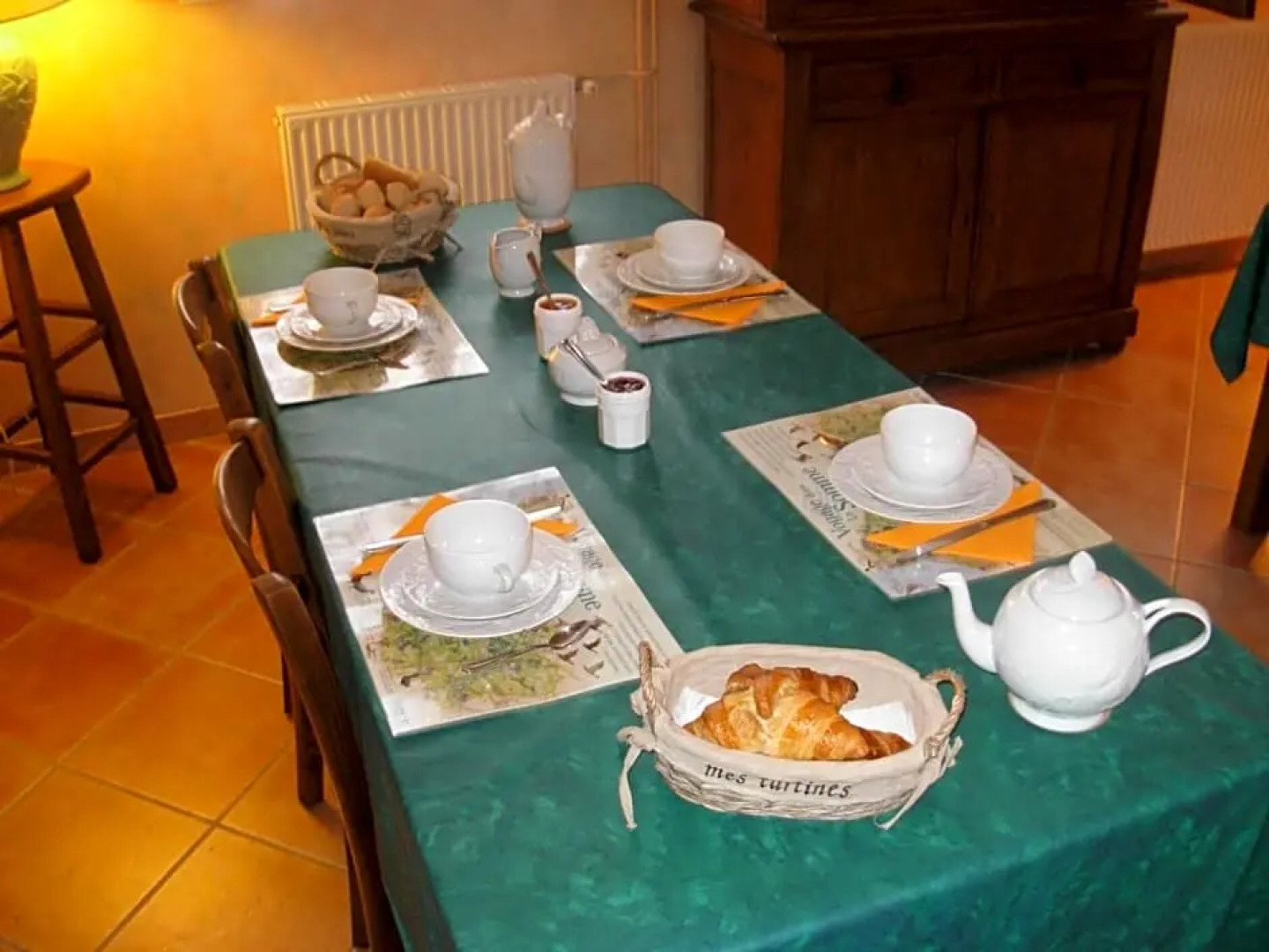 Les Chambres dEbalet