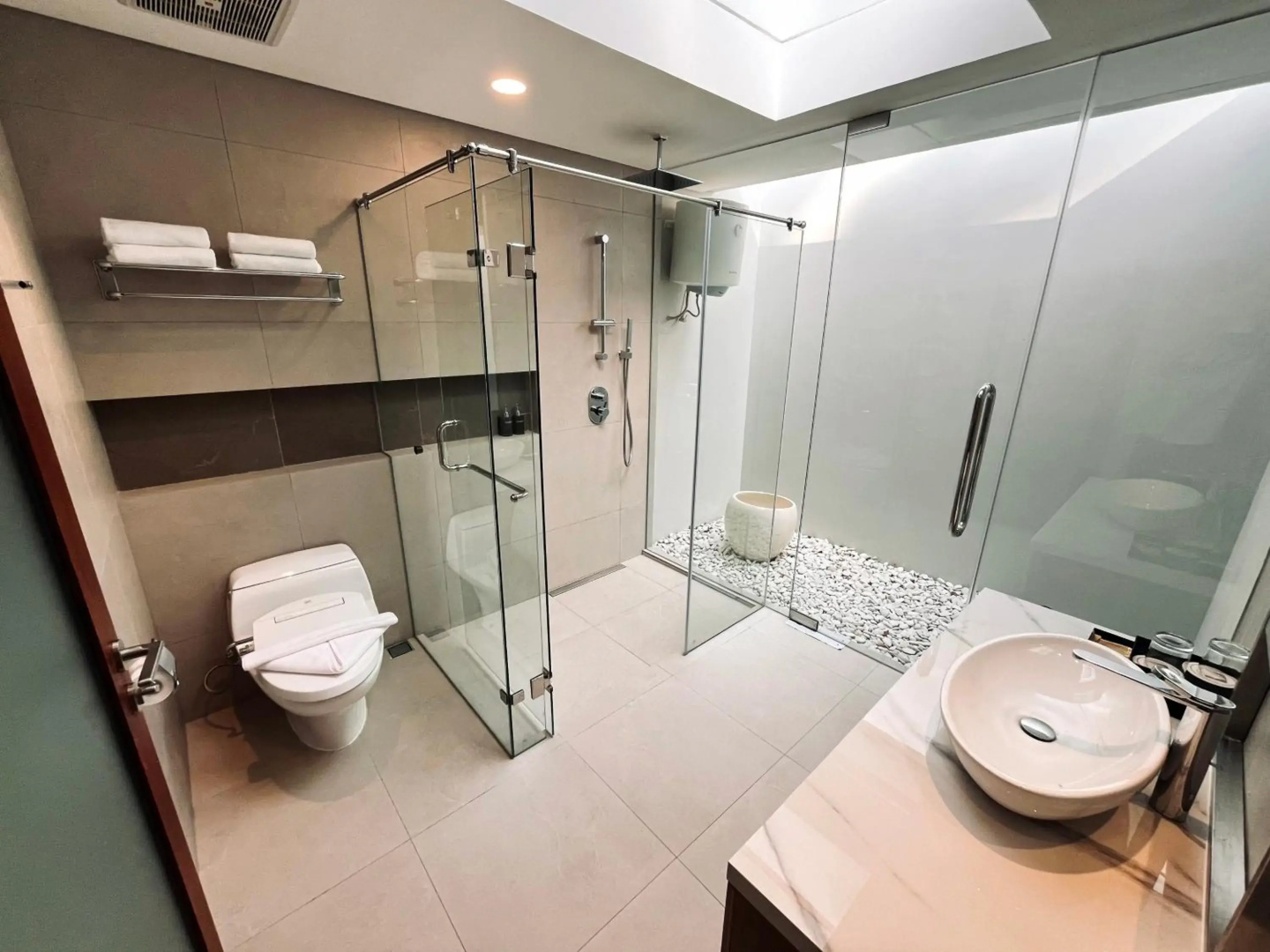 Mambruk Hotel & Convention