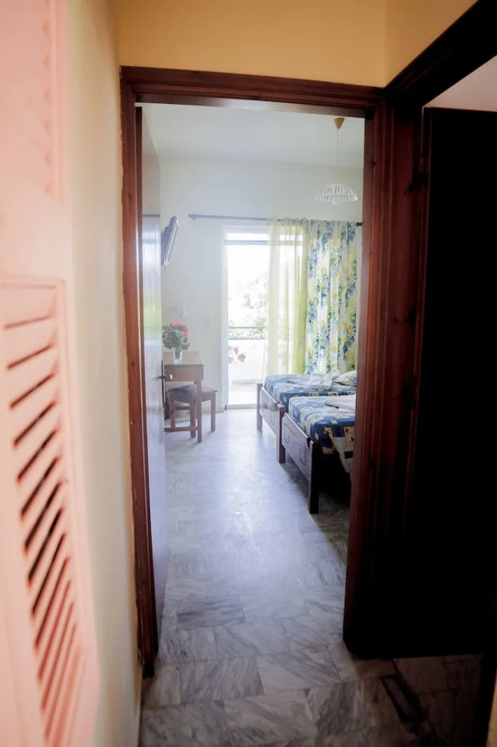 Yiannis Apartments