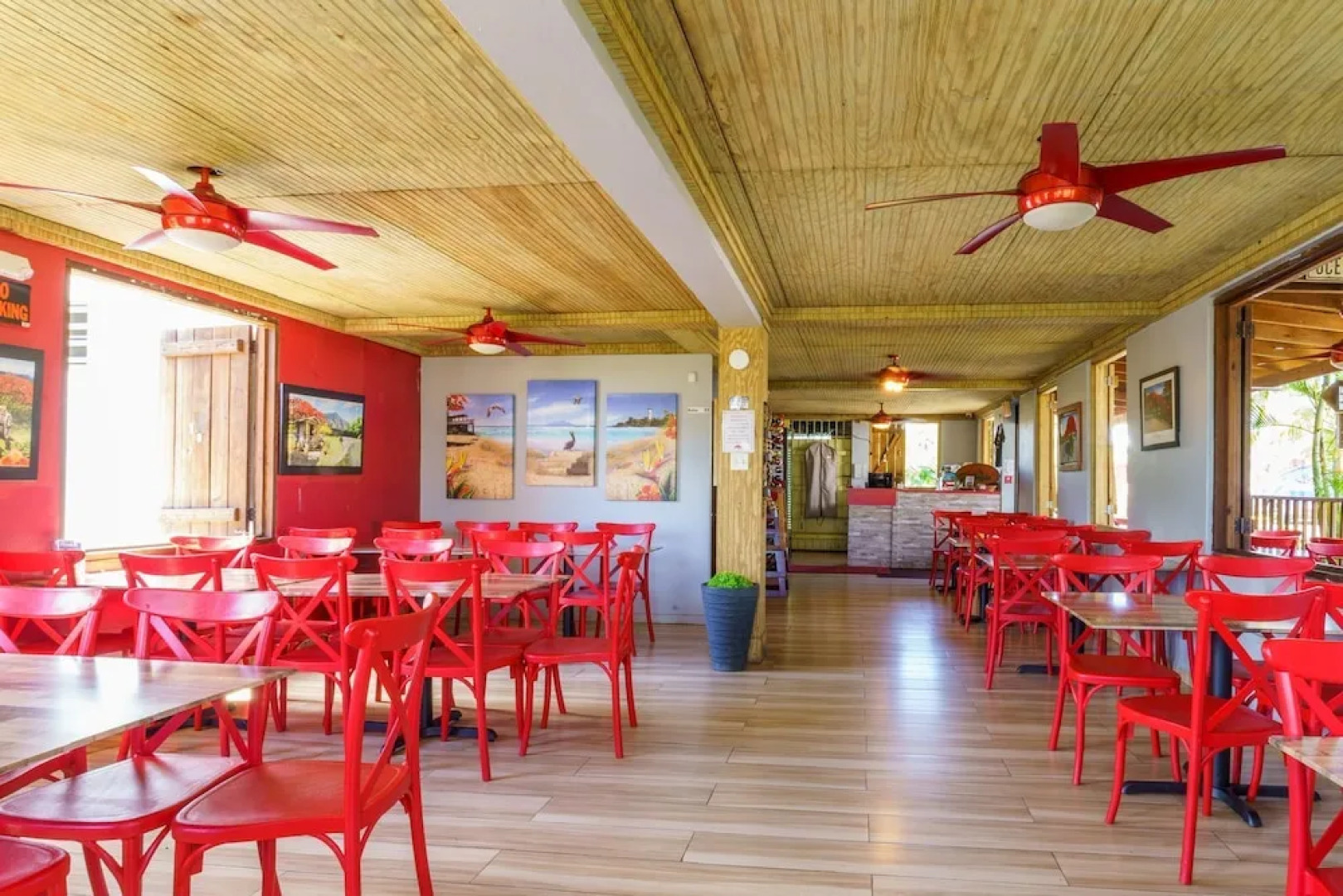 Red Flamboyan Guesthouse