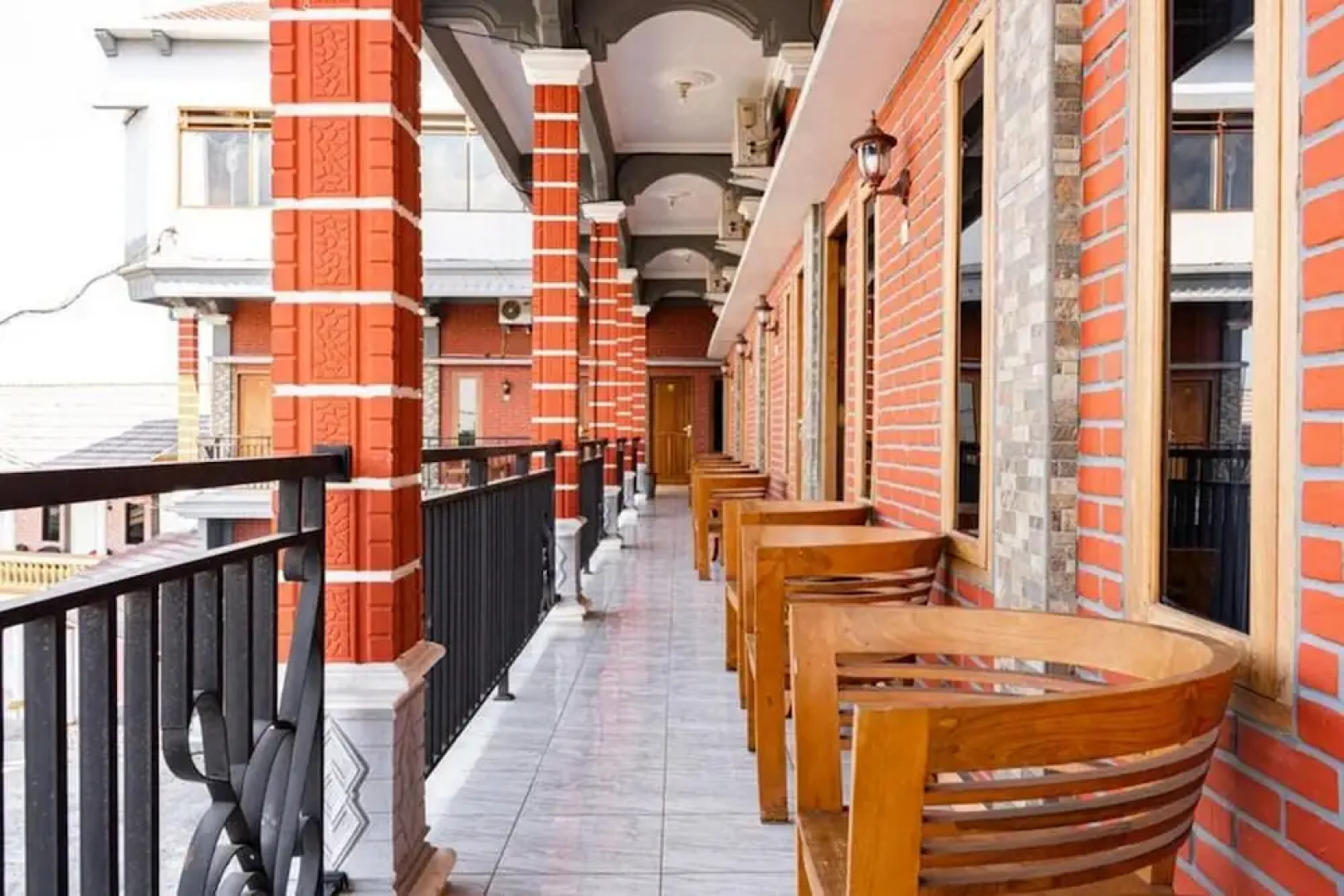 RedDoorz Near Jimbaran Market Bandungan