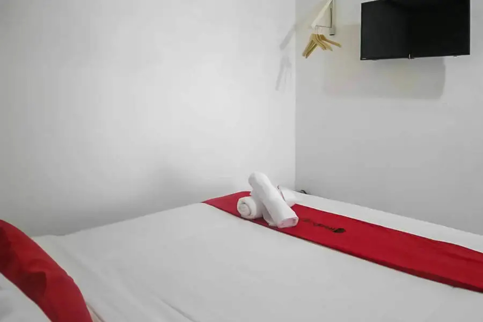 RedDoorz Plus @ Alun Alun Nganjuk