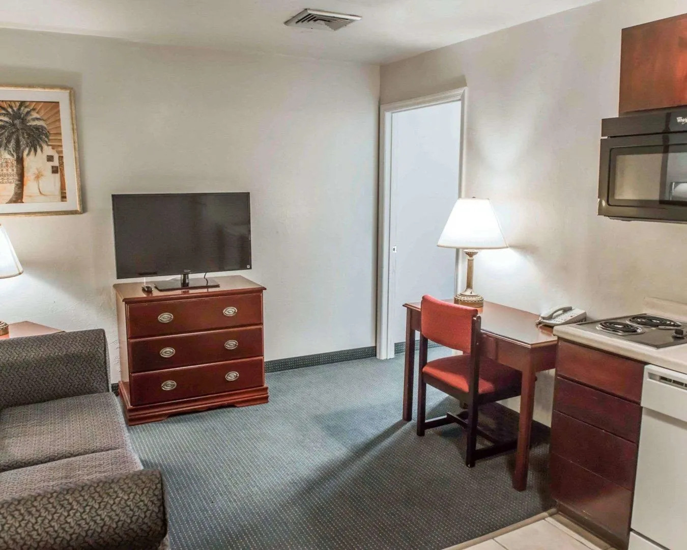 Suburban Studios Tallahassee near University