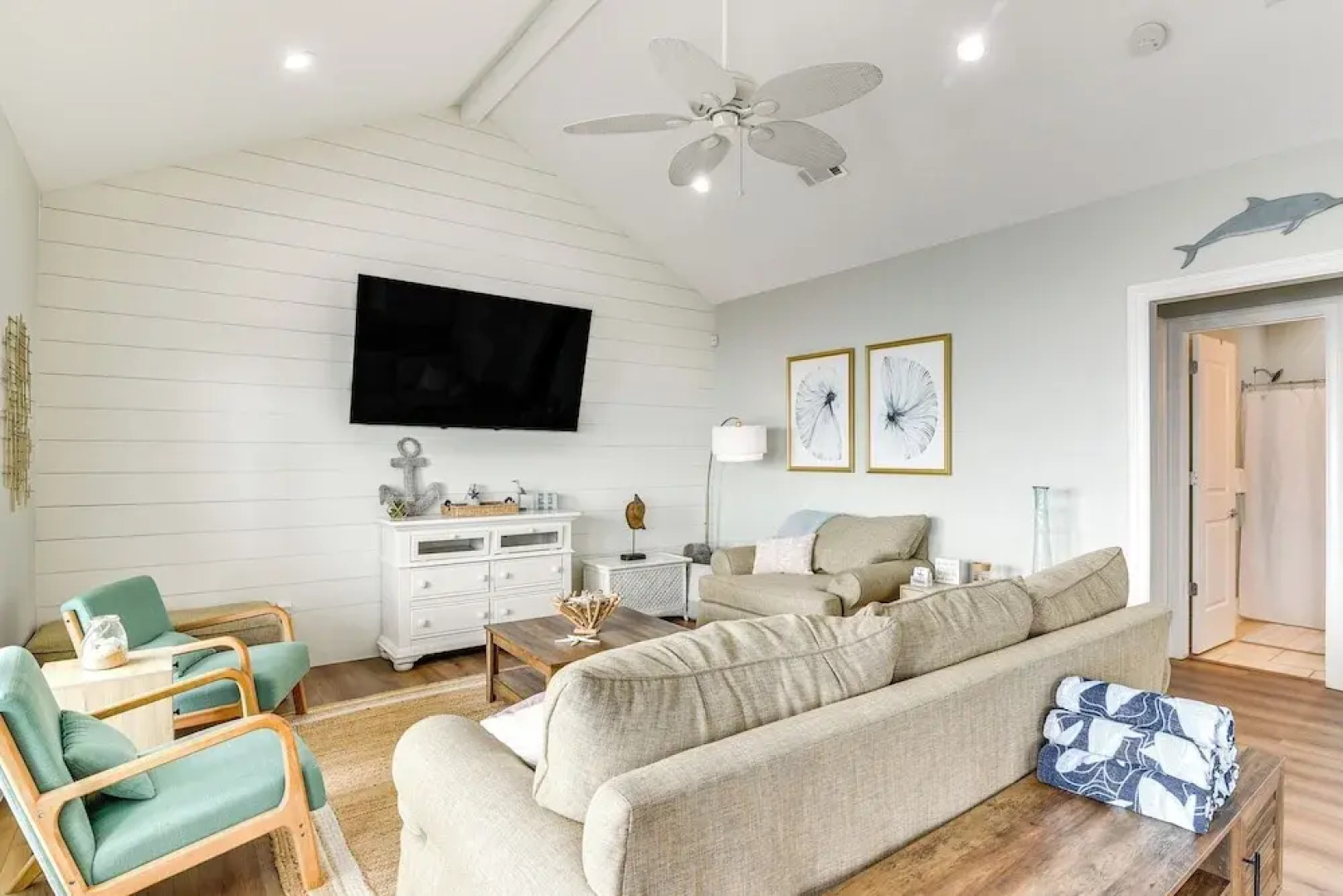 Oceanfront Crystal Beach Vacation Home w/ Deck!