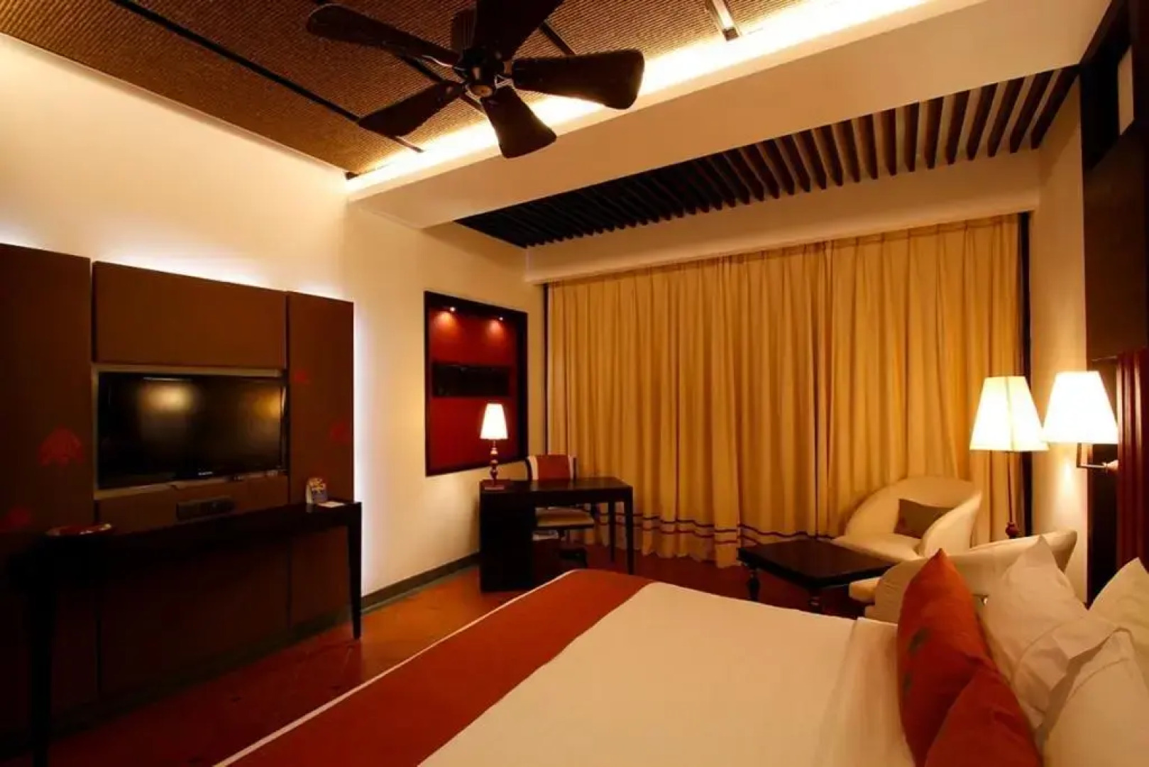 Vasundhara Sarovar Premiere