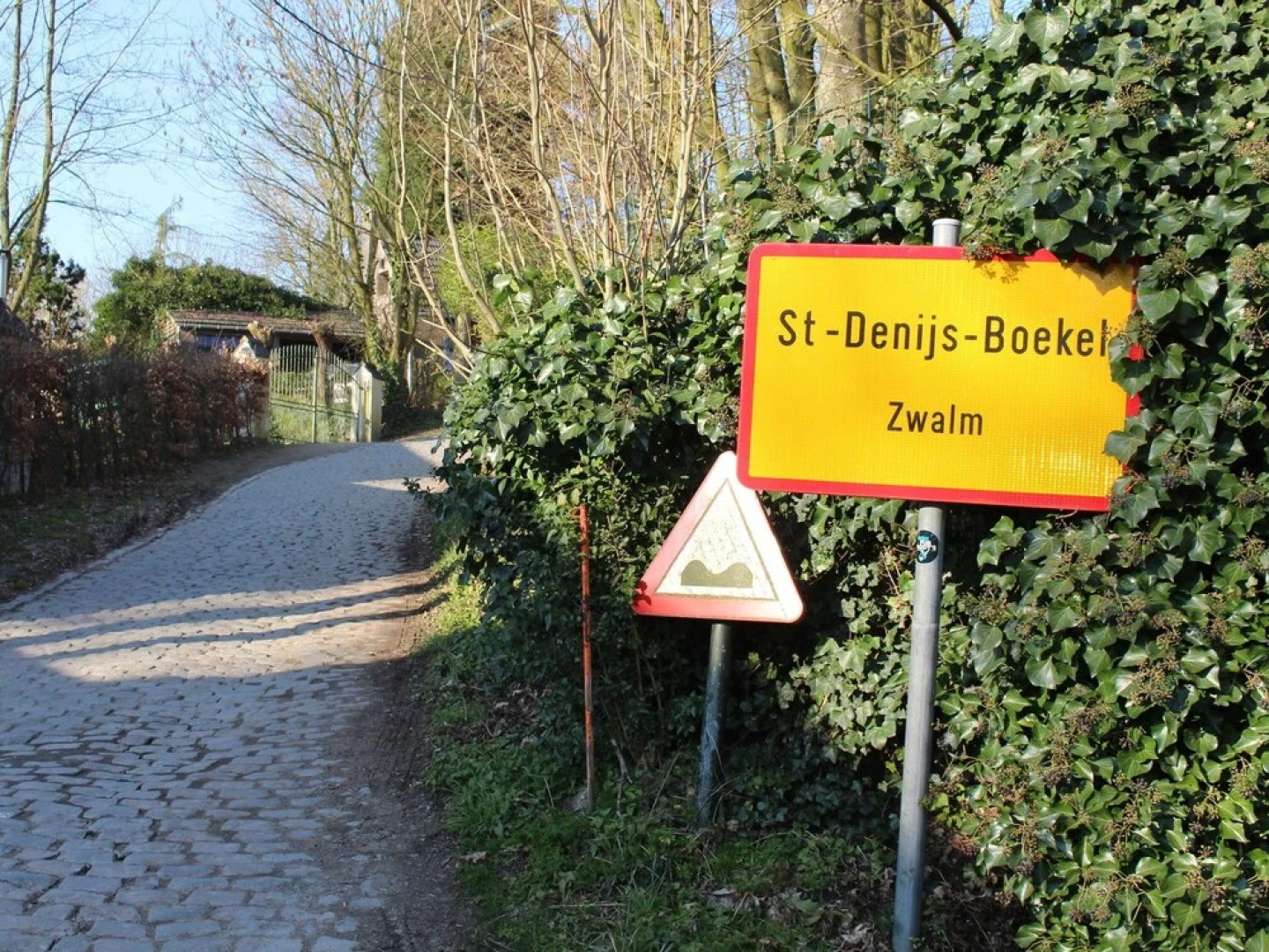 Traditional Holiday Home in Zwalm with Garden