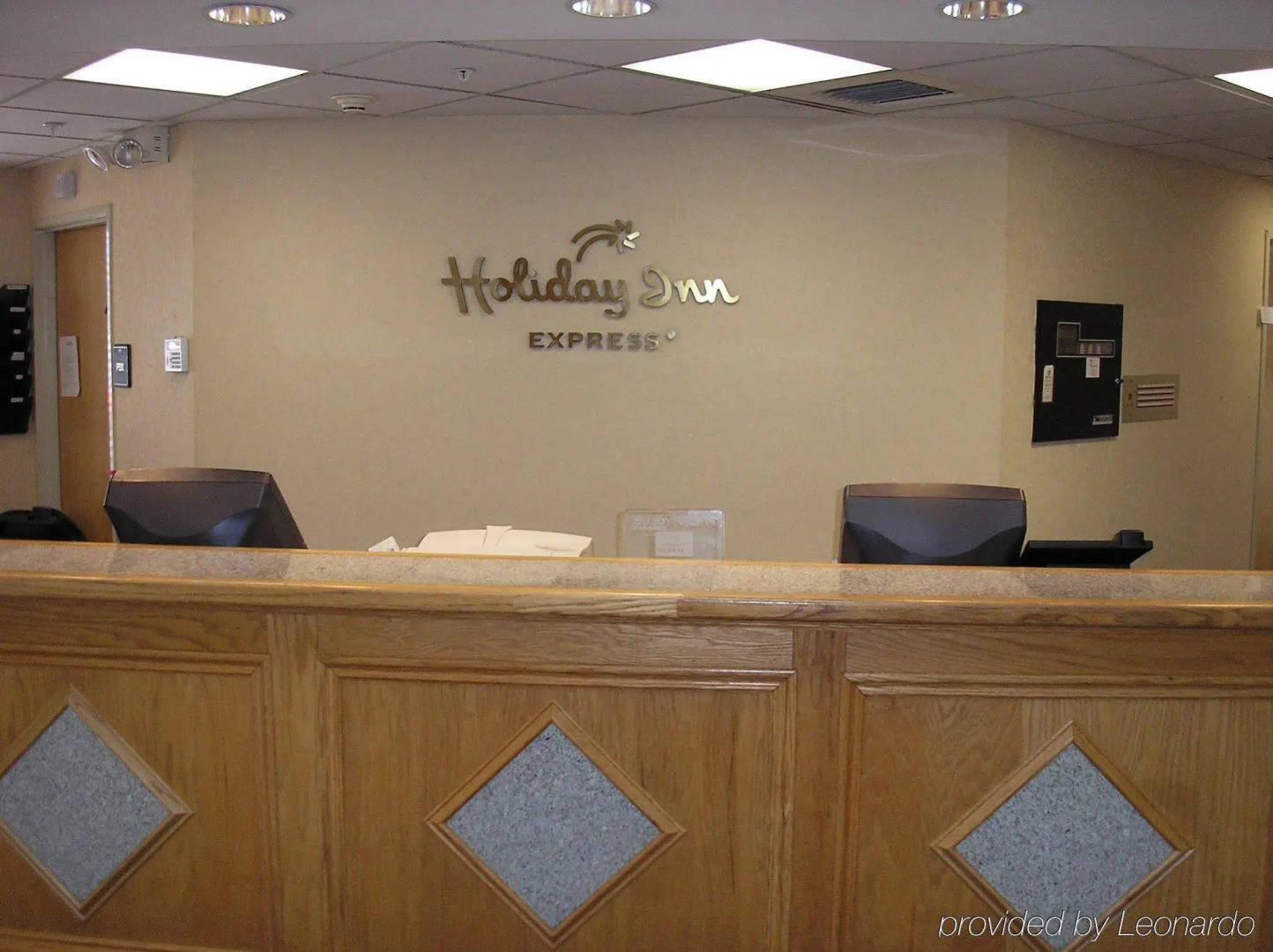Holiday Inn Express Hotel & Suites Columbus SW-Grove City by IHG