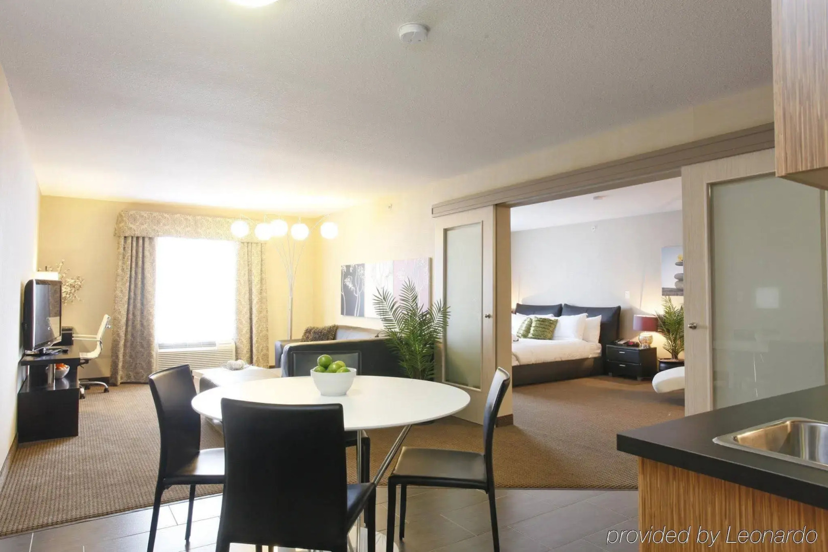 Vegreville Suites