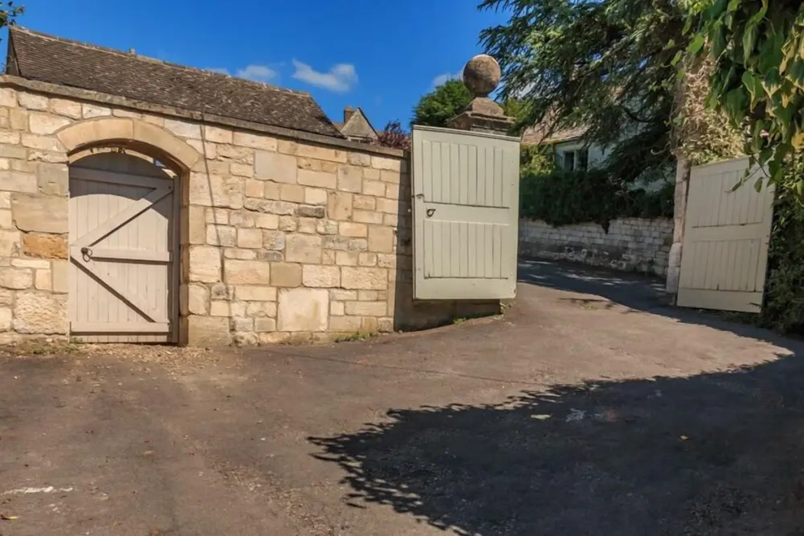 Cotswold Coach House