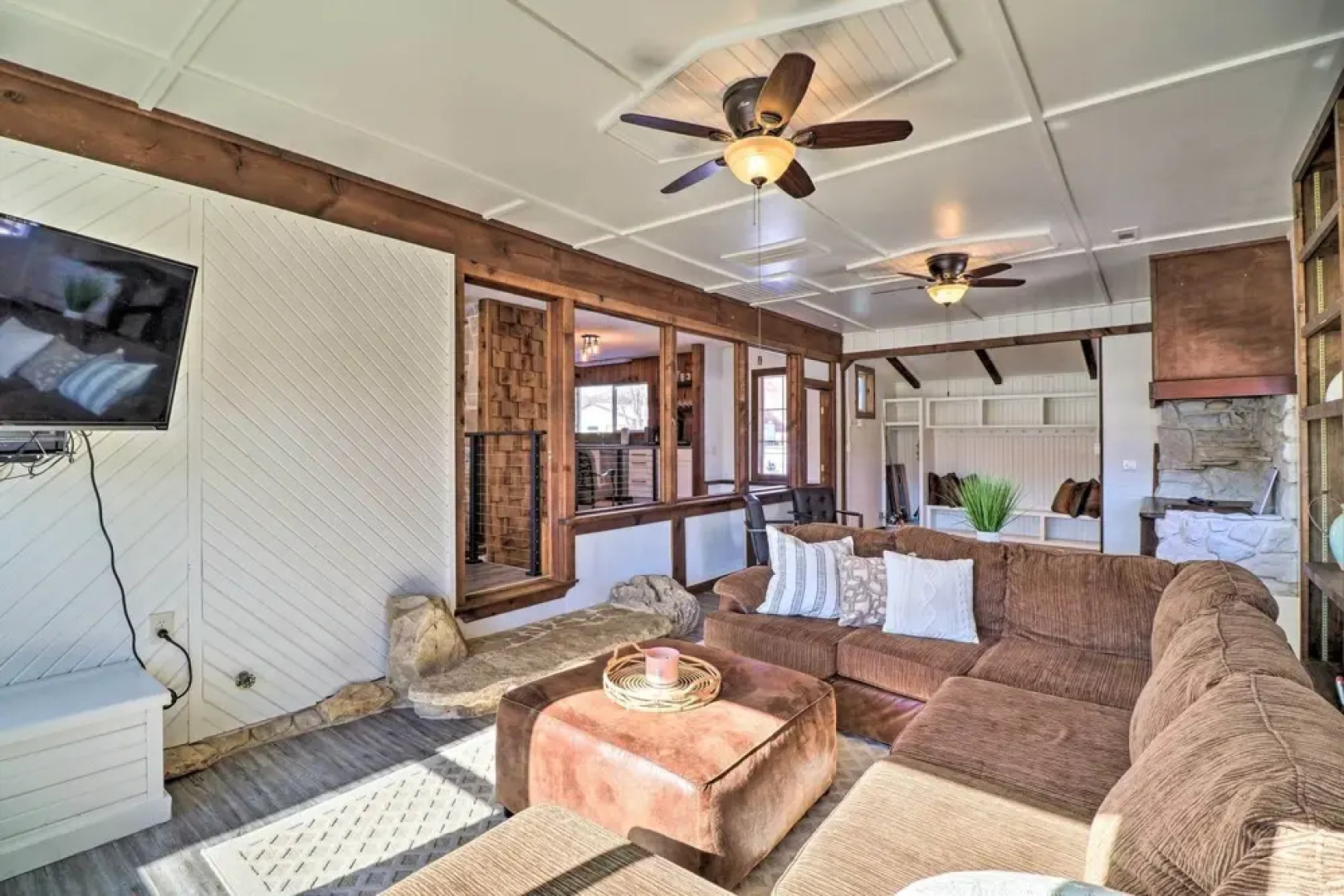 'fish House' w/ Deck, Fire Pit & River Views