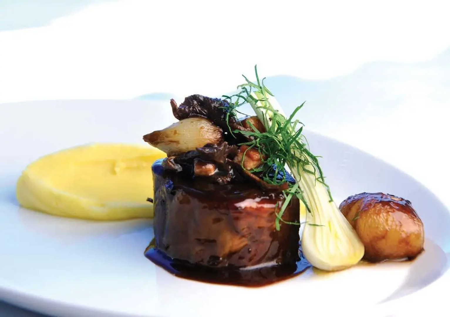 Vann Spa Hotel and Conference