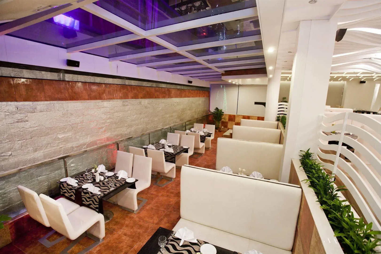 Innotel Luxury Business Hotel