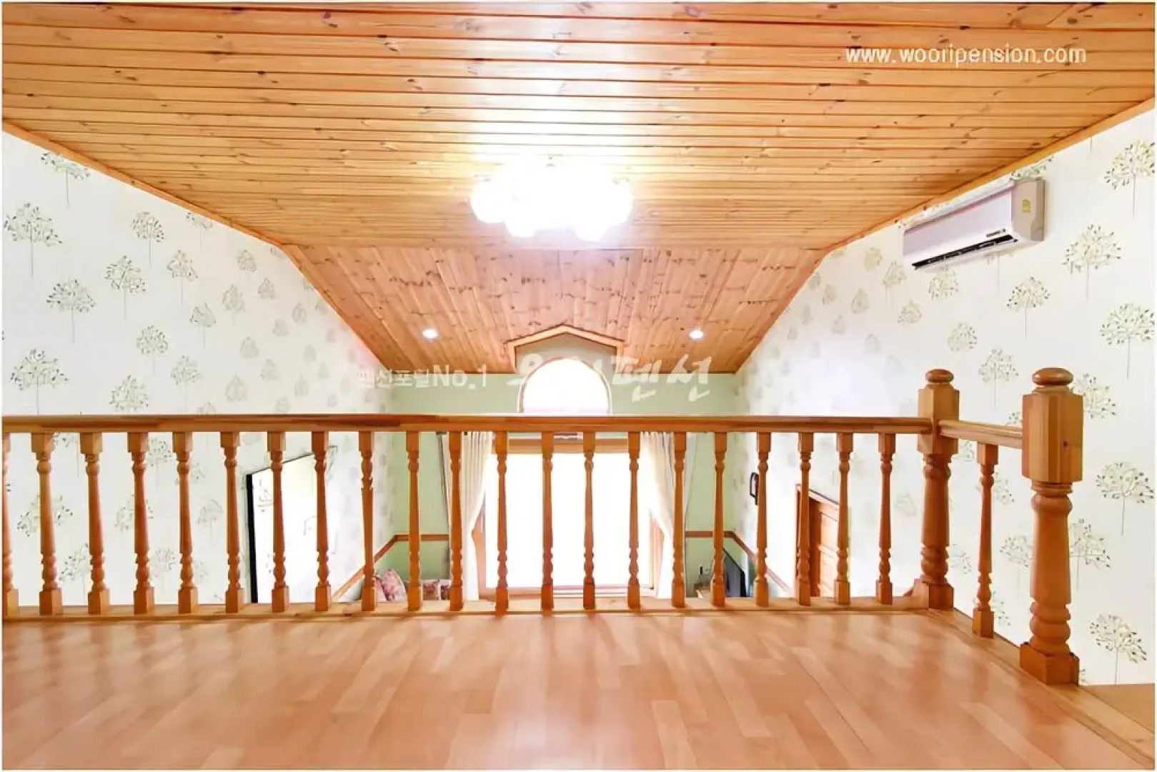 Yangpyeong Over the Mountain Pension