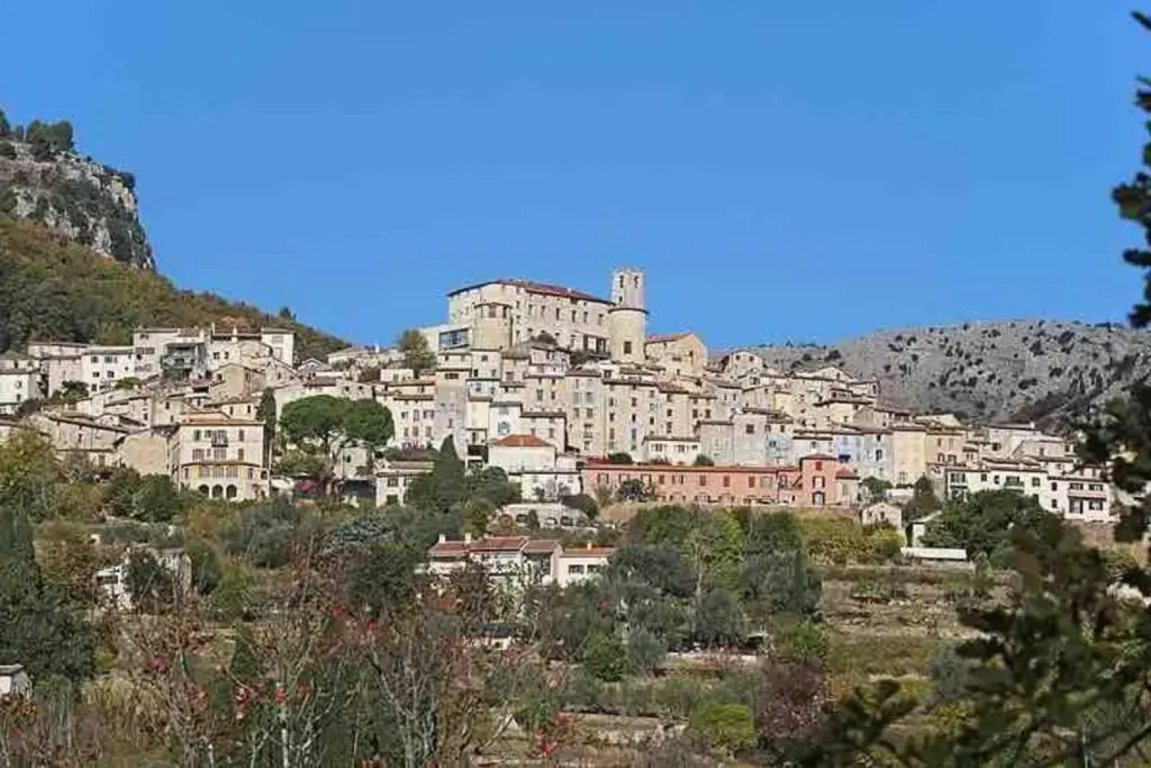 Studio neuf et agréable, Le Bar-sur-Loup