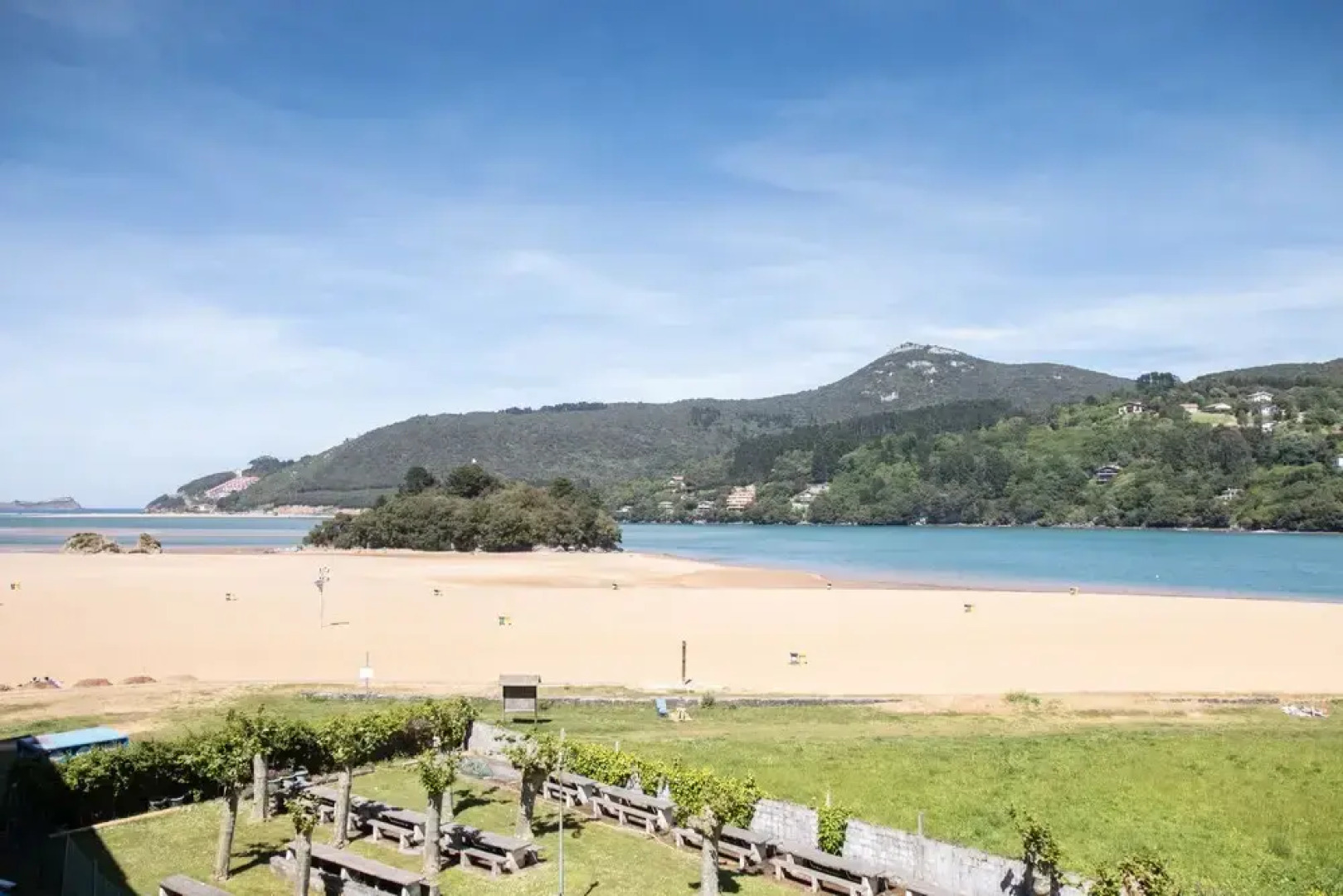 Sukarrieta by People Rentals