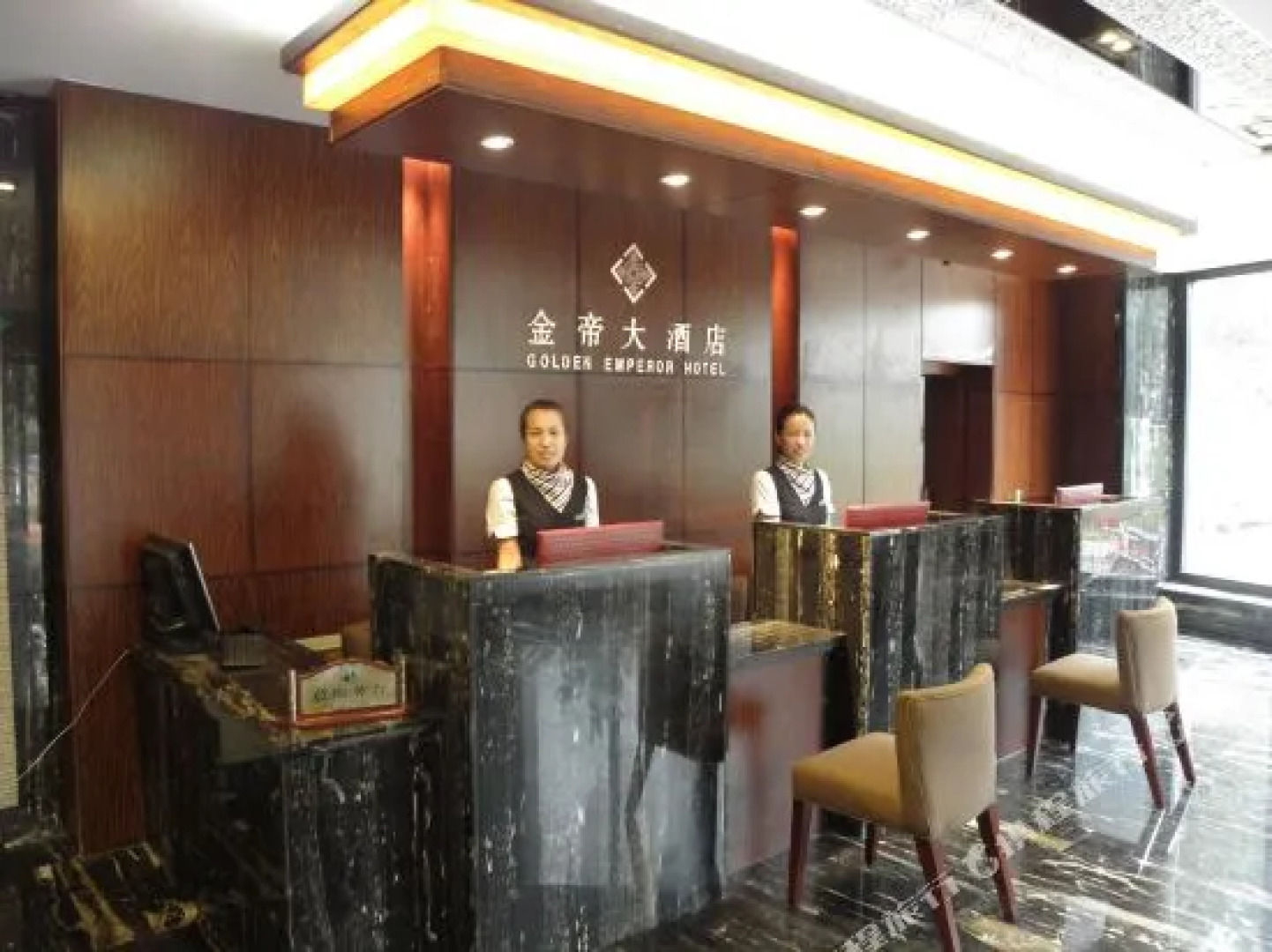 Golden Emperor Hotel