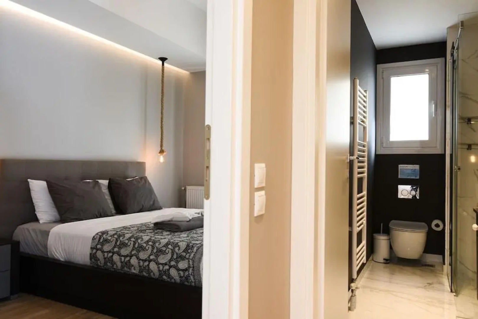 142m² Bright Alimos Apartment with Marina View