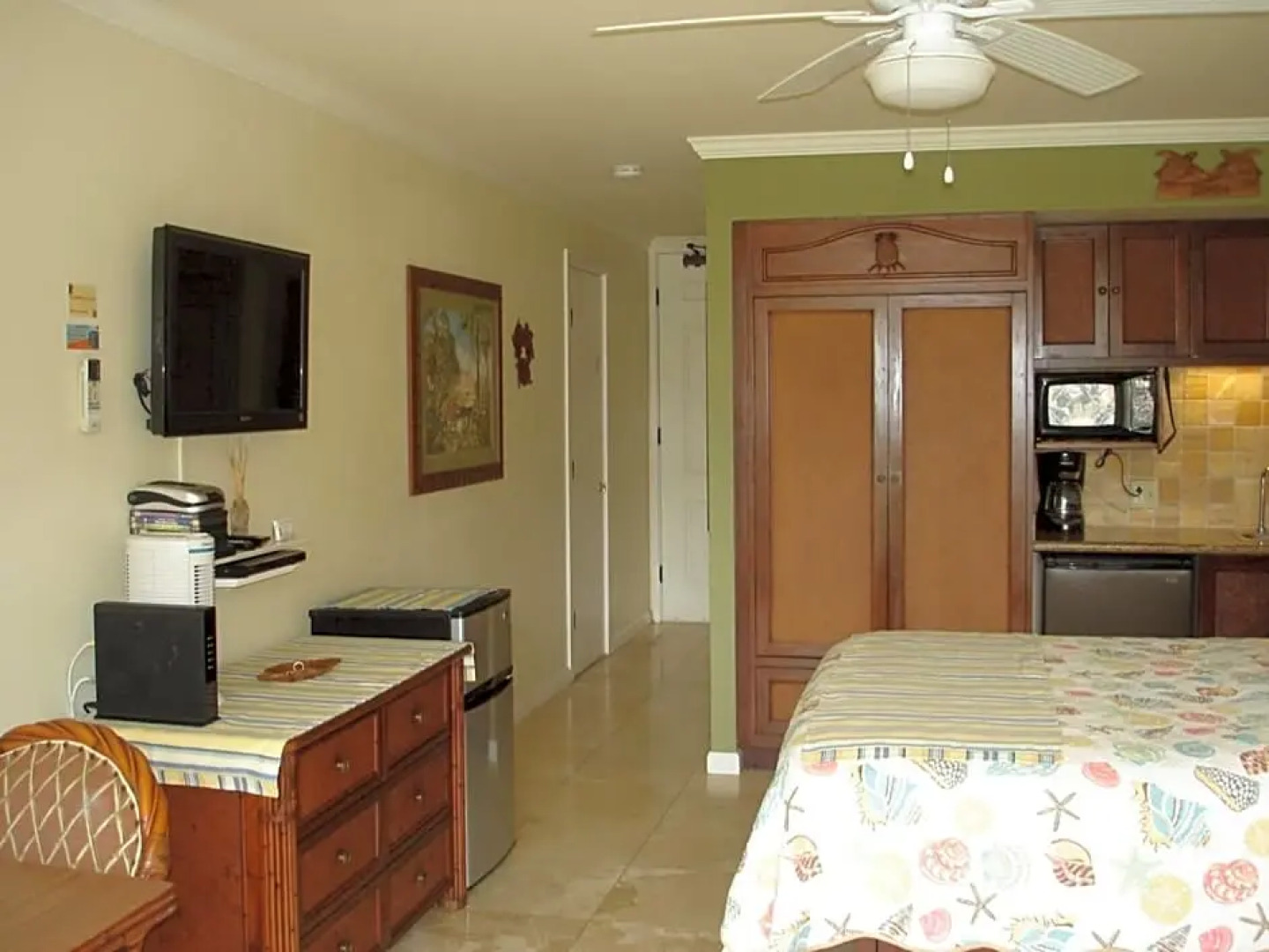 Islander on the Beach Unit 256