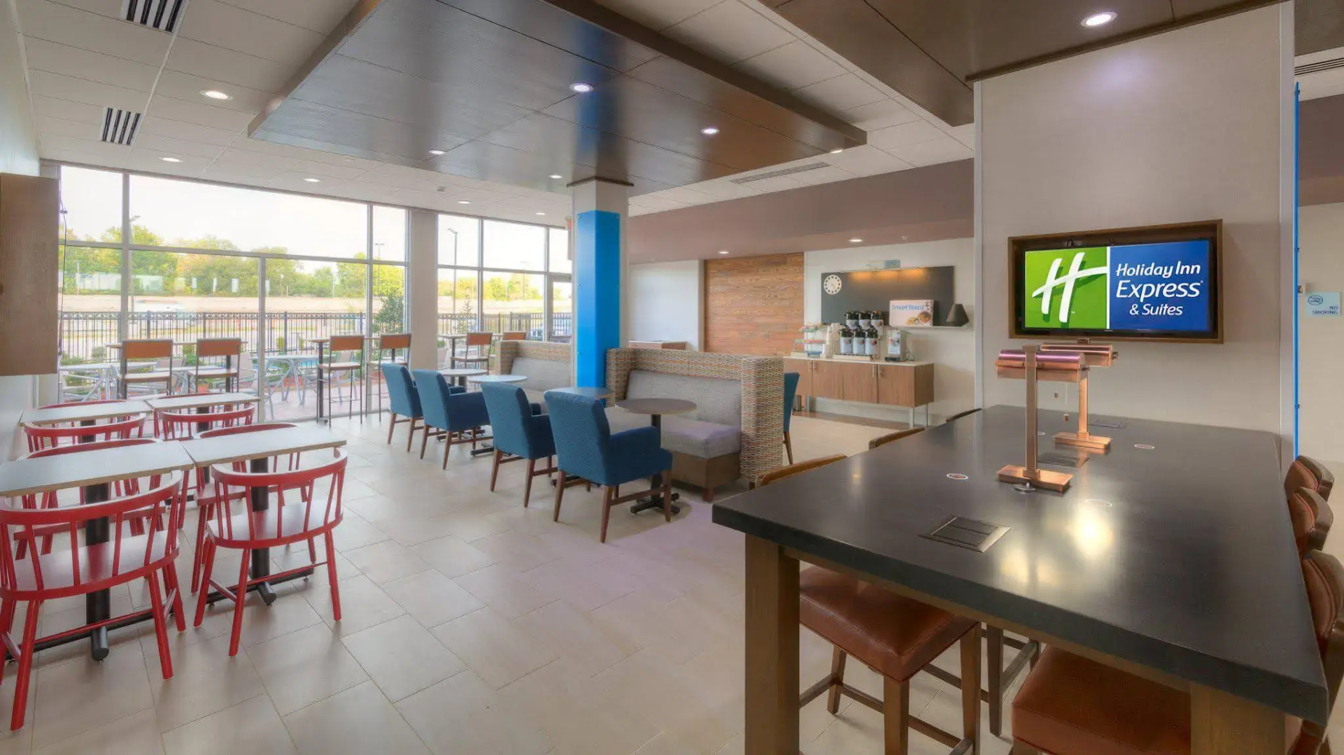 Holiday Inn Express & Suites Tulsa Midtown by IHG