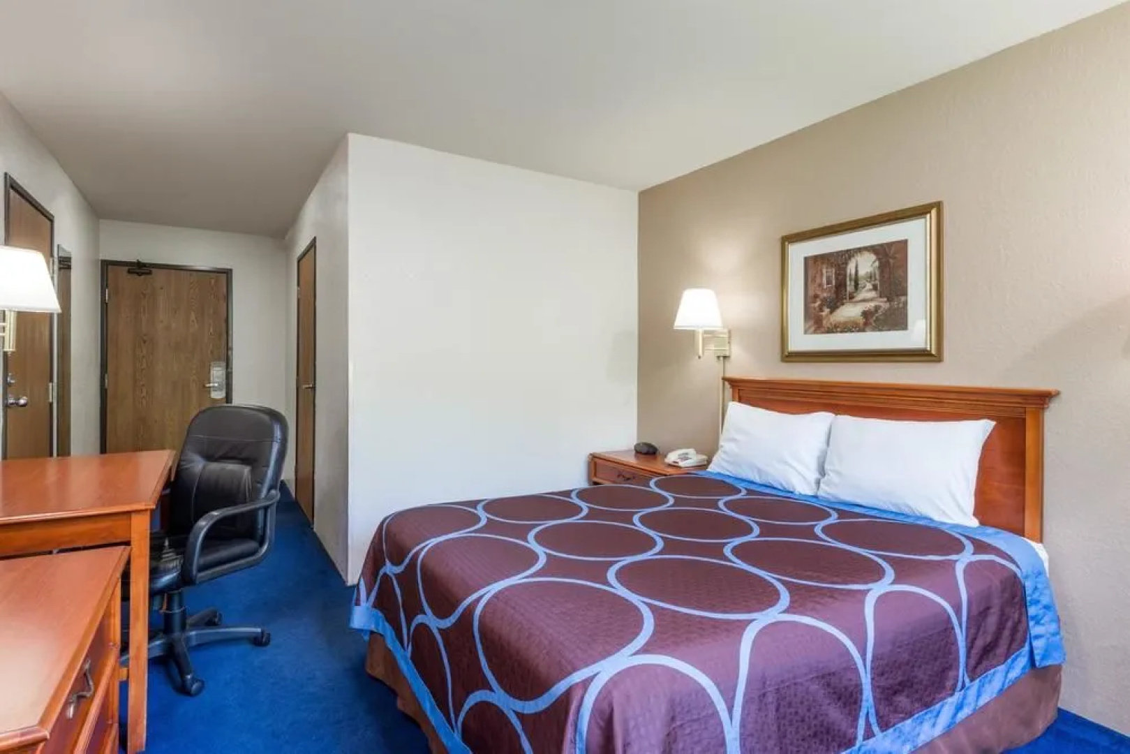 Super 8 Delmont