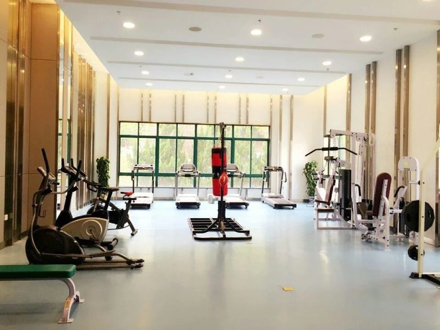 Qijia Shan Hotel