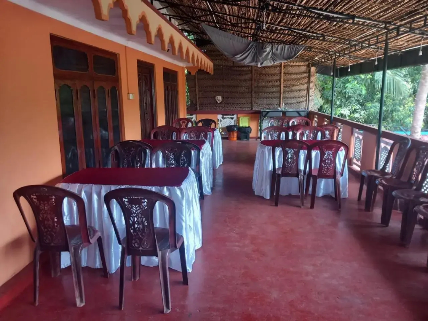 Thisha Hotel