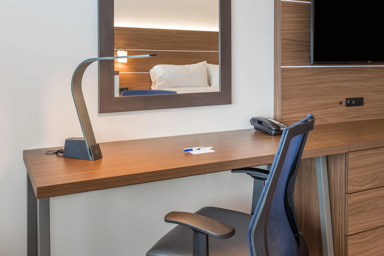 Holiday Inn Express & Suites Rice Lake by IHG